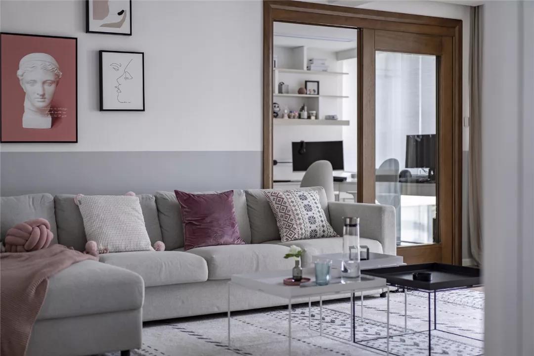 深漂夫妻安家京城，97㎡塞下三室兩衛還有超大浴缸