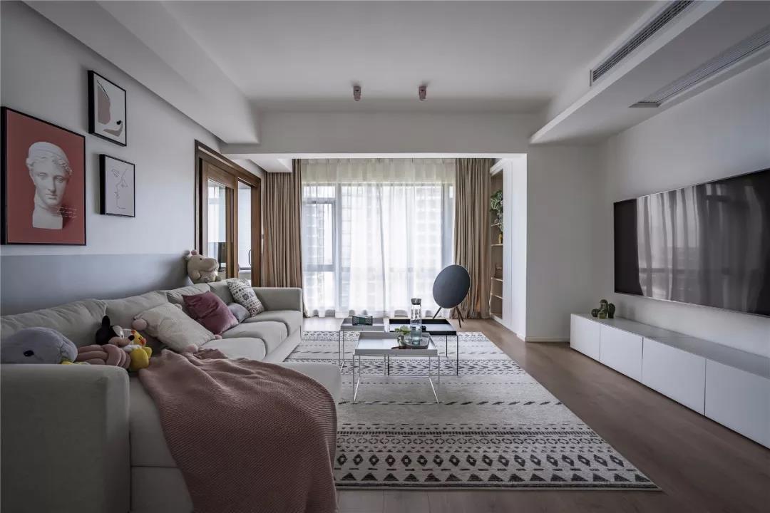 深漂夫妻安家京城，97㎡塞下三室兩衛還有超大浴缸