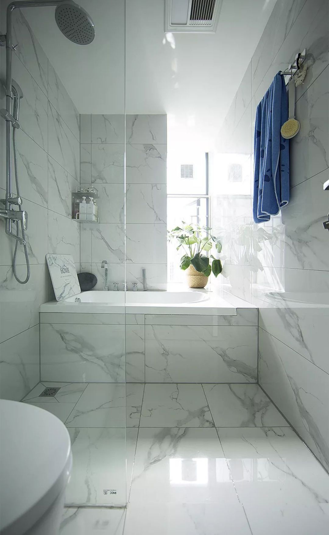 客餐廳一體+廚房吧臺(tái)，93㎡小兩居還原《月升王國》