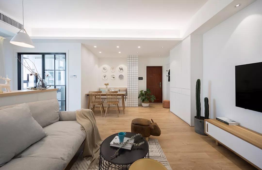 吧臺卡座＋原木氧氣風(fēng)，這套106㎡北歐三居巨好看！