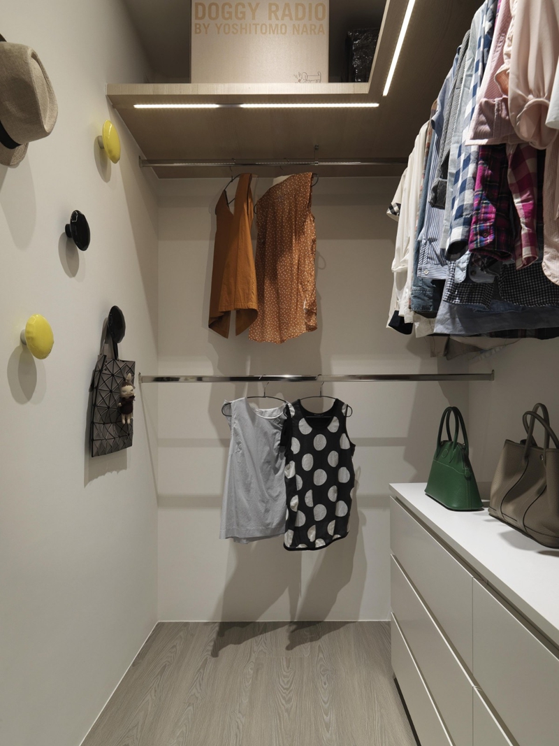 8萬豪裝60㎡小戶型，還能擁有多功能衣帽間，她家空間一丁點也沒浪費！