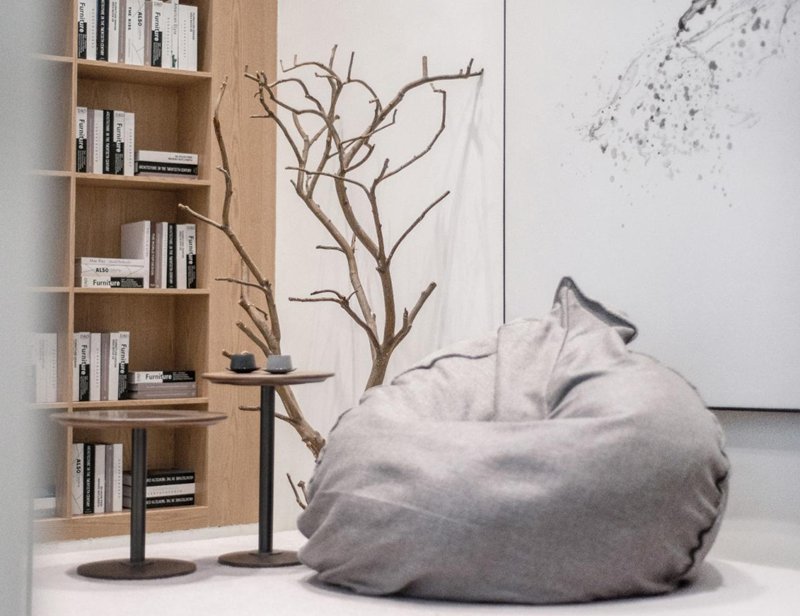 身居市井，也能心在“雪國”：凌晨三點，這棟日式別墅里的海棠花未眠